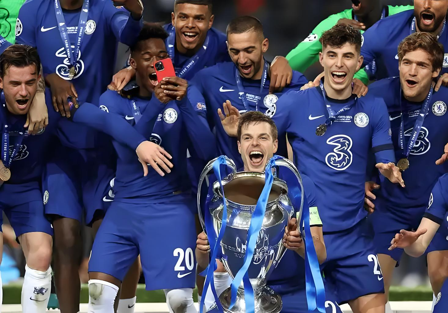 爱游戏体育 -关于赛地聚焦——欧冠转会期热度飙升，法兰克福伤情更新，媒体盛赞，心理建设被强调的信息