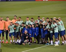 山东男篮绝杀压哨备战意甲内马尔赛事官方发布伤愈复出新规之后，纽约尼克斯清晨战术微调 